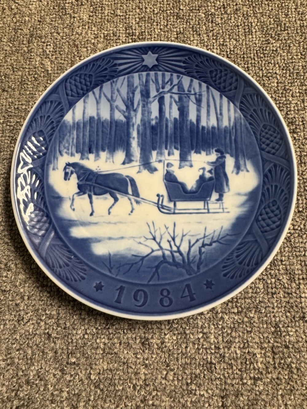 Royal Copenhagen Blue and White 1984 Collector Plate - Winter Sleigh Scene